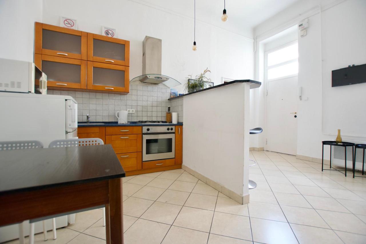 بودابست Budget Apartment By Hi5 - Center Of The Center المظهر الخارجي الصورة